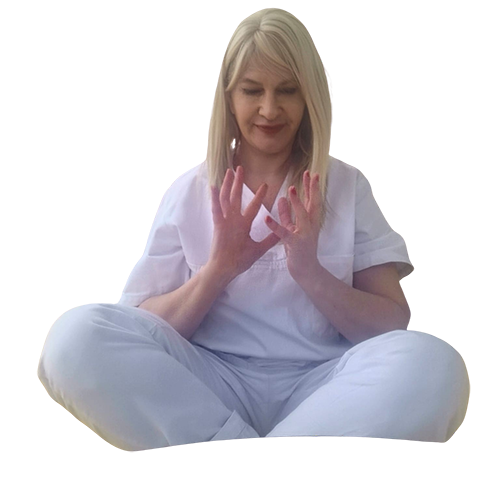 Guérisseur pratiquant un soin holistique à distance